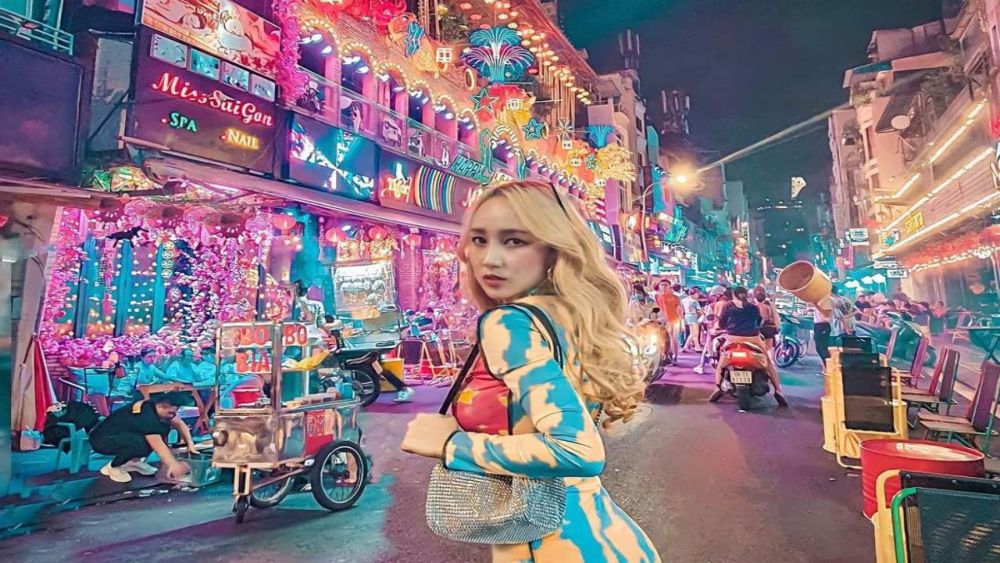 Check-in cực chất tại mọi góc sống ảo ở phố đi bộ Bùi Viện